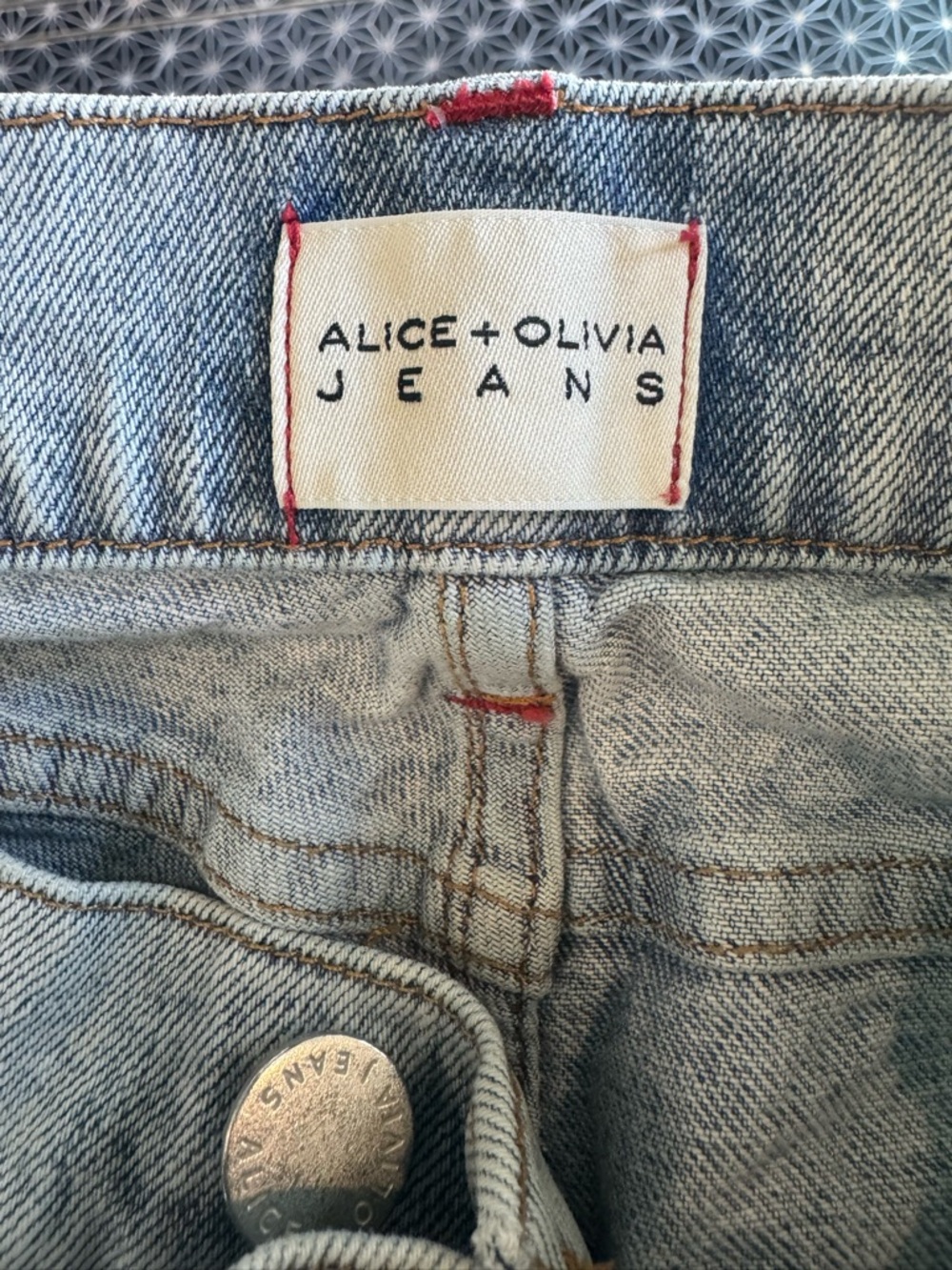alice + olivia Women's Weezy Full Length Jeans Size 24 - Picture 7 of 8